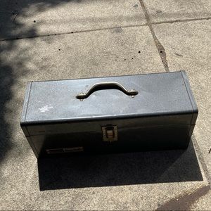 Vintage Montgomery Ward Powr Kraft Tool Box With Tray Green and Red